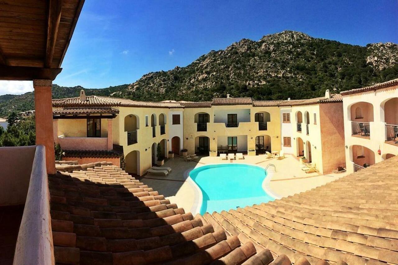 Hotel Monti Di Mola بورتو كيرفو المظهر الخارجي الصورة