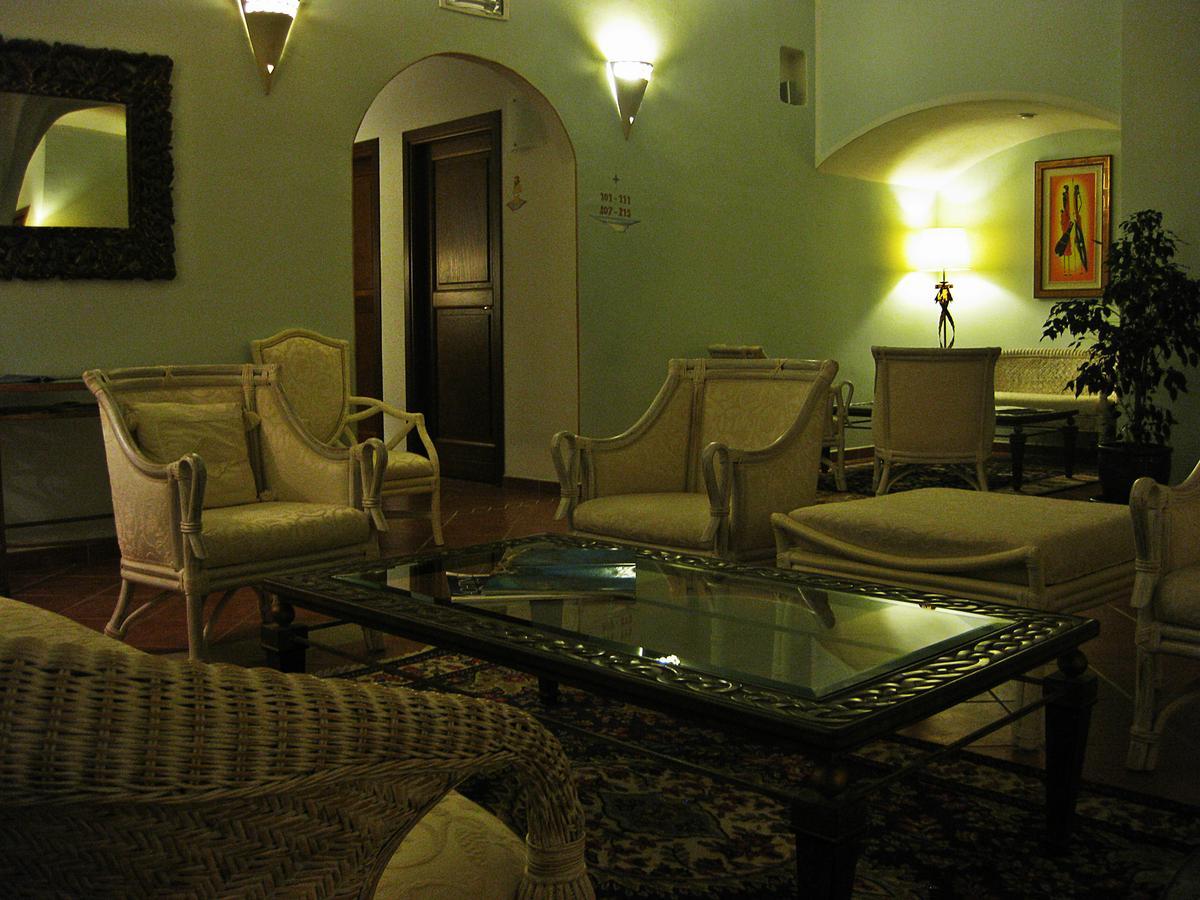 Hotel Monti Di Mola بورتو كيرفو المظهر الخارجي الصورة