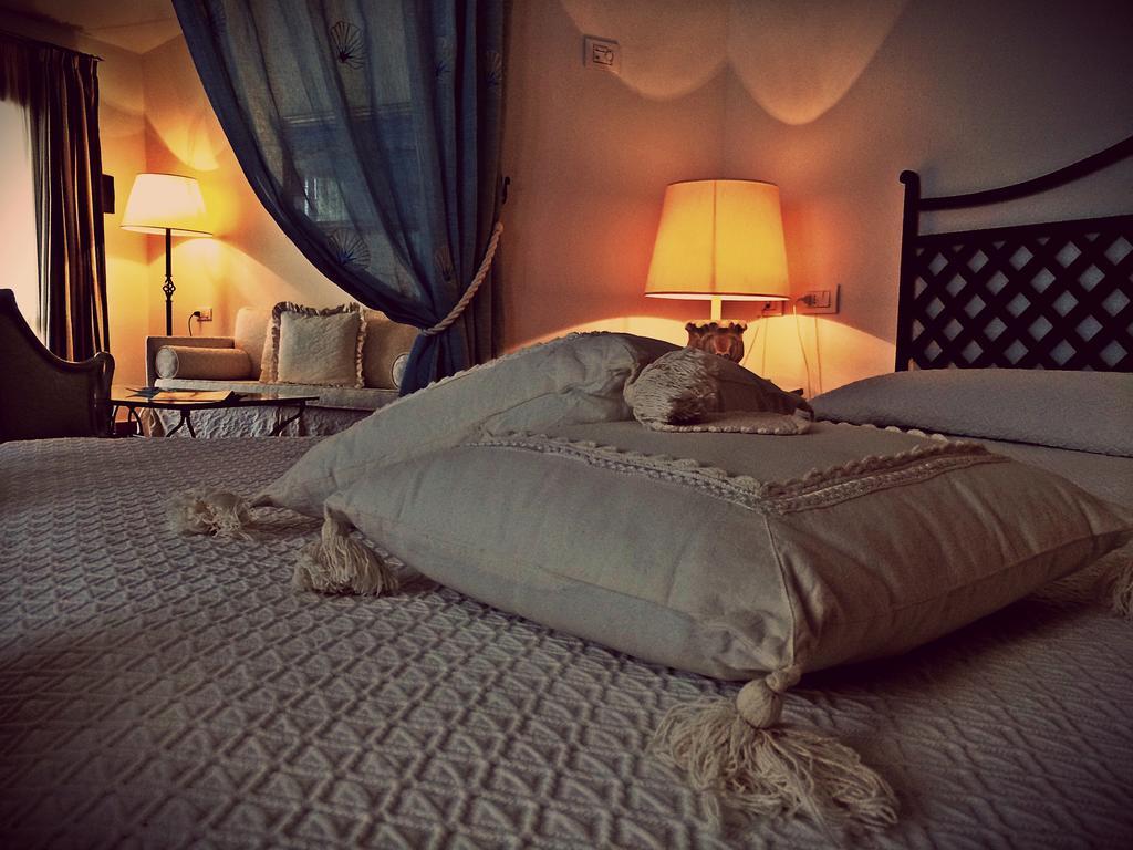 Hotel Monti Di Mola بورتو كيرفو المظهر الخارجي الصورة